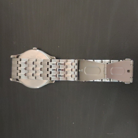 Men's Watch - Picture 2 of 3